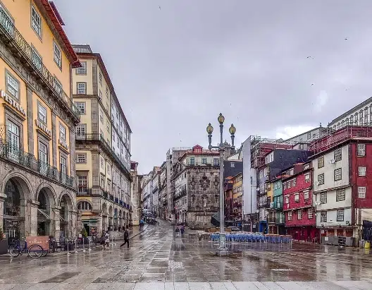 praça da ribeira porto