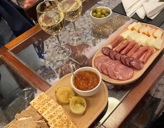 food and wine tour