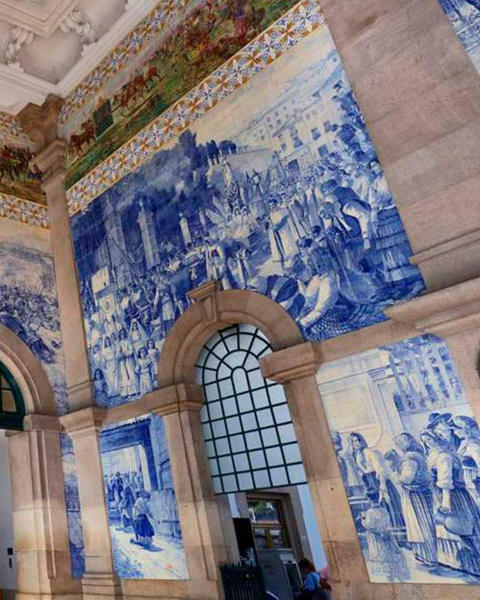 Azulejos du hall de la gare de São Bento